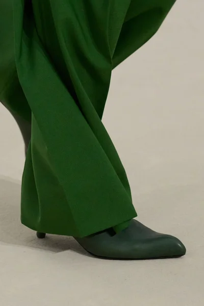 Look 35